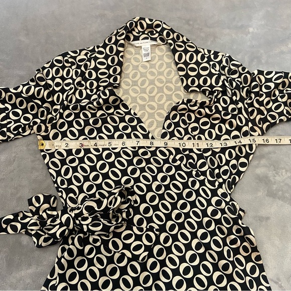 DVF Jillianna wrap top y2k vintage 3437 - Picture 5 of 9